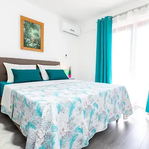 Mina Apartment