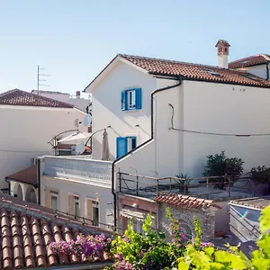 apartments-cro-adria-stay.pula-hotels.org/